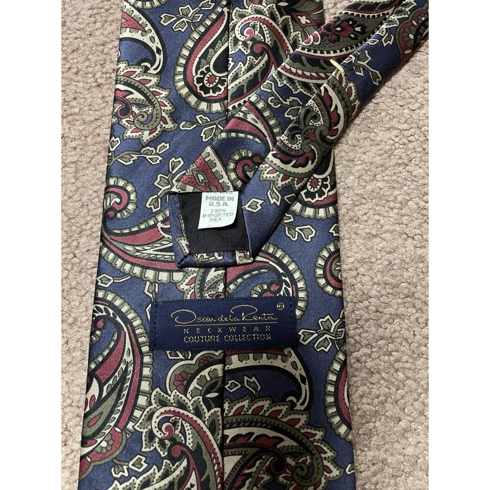 Vintage Oscar de la Renta Couture‎ Mens Silk Tie Beige Black Blue Paisley Unique